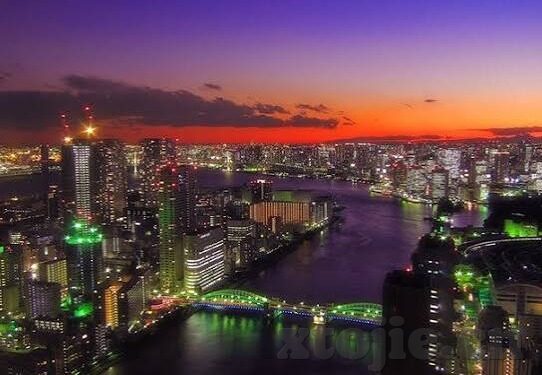 日韩国产av-日韩文化交汇的独特视角，探索AV产业的本土特色与创新